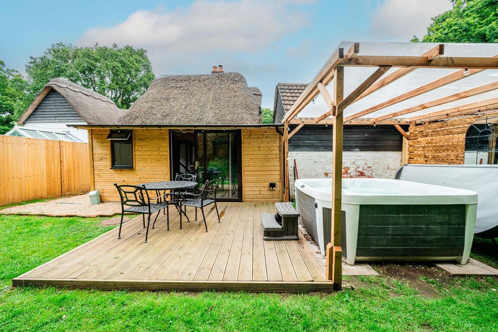 Cozy Cottage With Hot Tub! Cadnam Exteriér fotografie